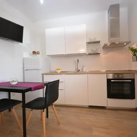 Studio In Murvica 3731 4 Bol